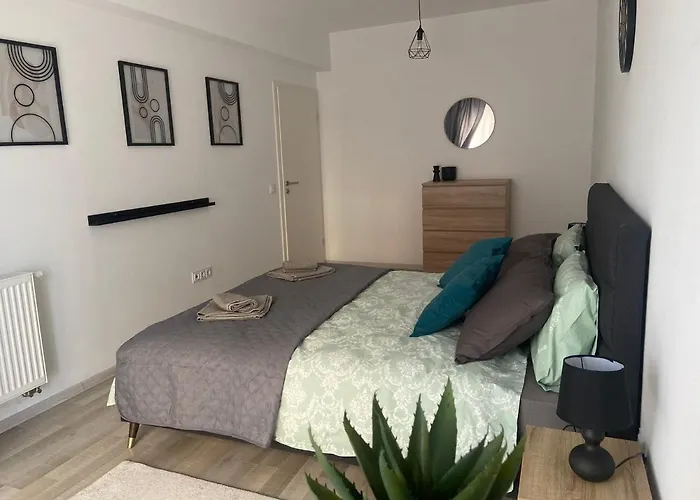 Apartment Divany - Coresi Mall