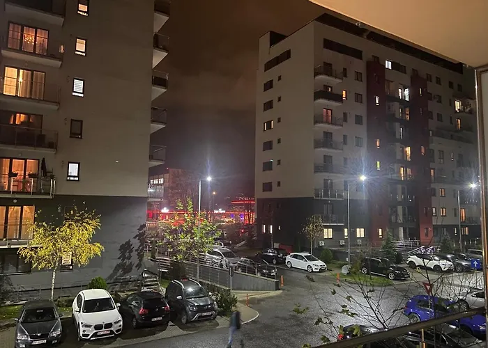 Divany - Coresi Mall Lägenhet